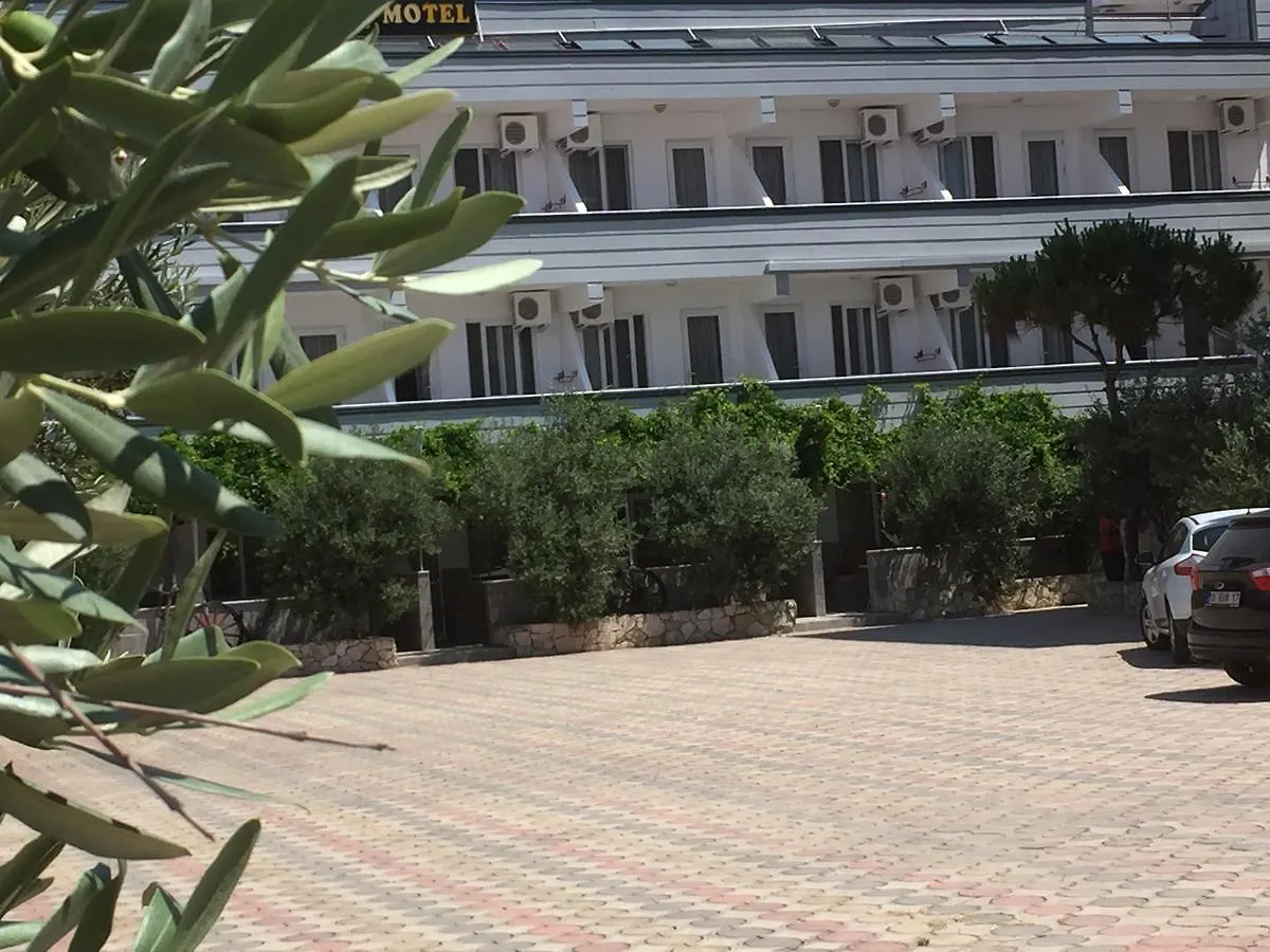 Karakas Motel Ayvalı